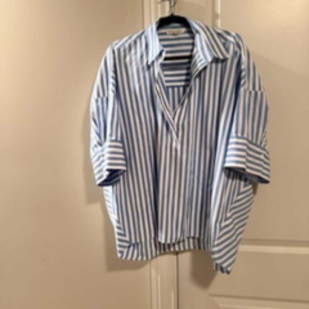 💙 Banana Republic Oversized Striped Popover Shirt – Effortless Luxe